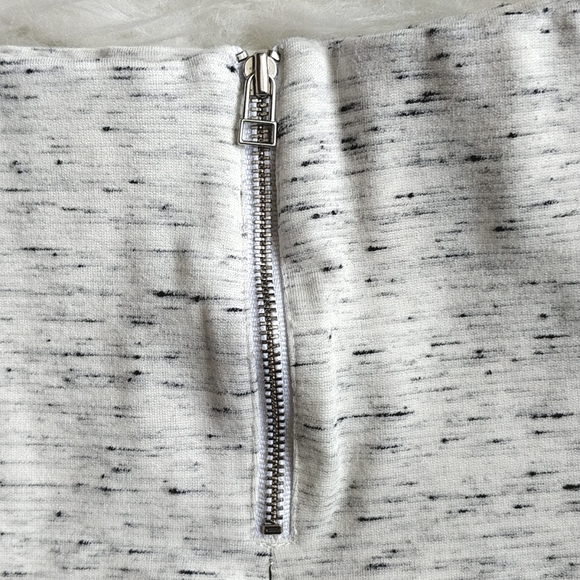 Aritzia wilfred mini skirt - Picture 3 of 6